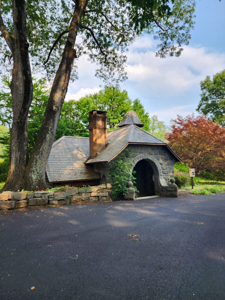 The Skylands Manor: Your Dream Wedding Venue