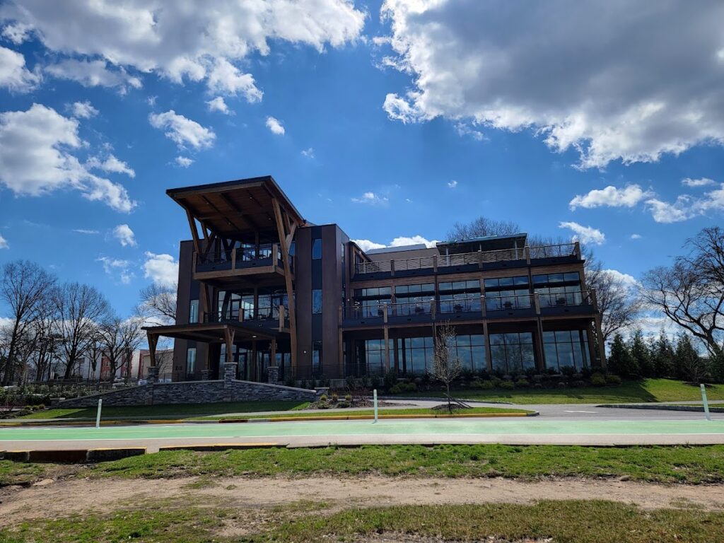 The View at Lincoln Park: Premier Wedding Venue