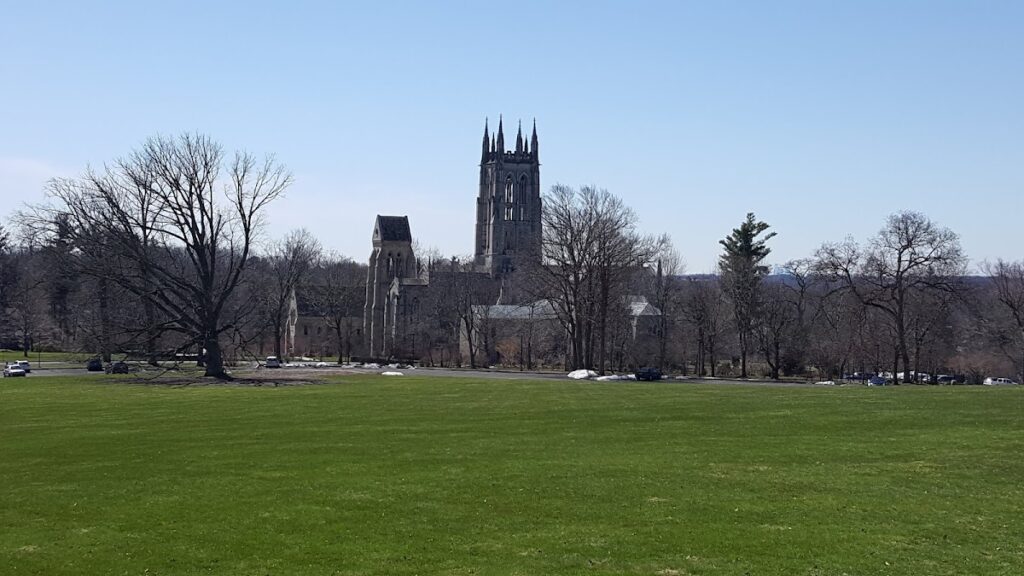 Cairnwood Estate: Historic Wedding Venue in Bryn Athyn