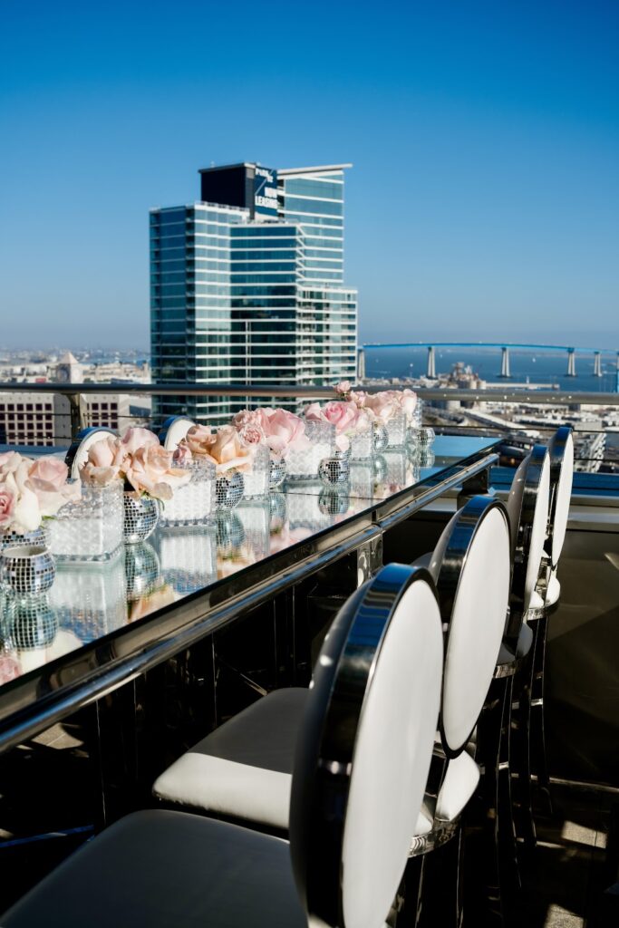 Ultimate Skybox at DiamondView Tower