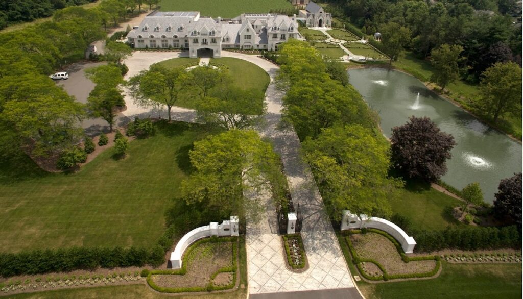 Park Chateau Estate and Gardens