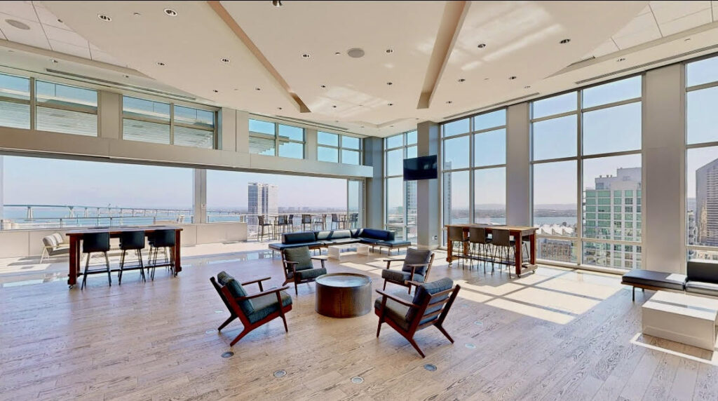 Ultimate Skybox at DiamondView Tower