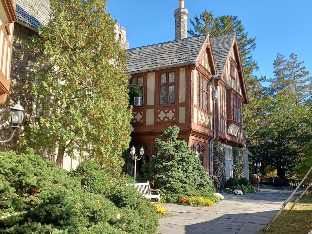 The Skylands Manor: Your Dream Wedding Venue