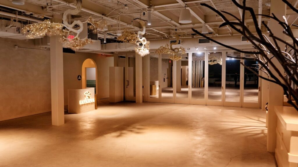 Savanna Rooftop: Los Angeles Wedding Venue