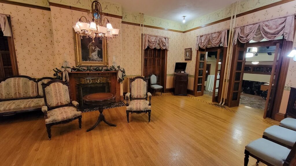 Knowlton Mansion Wedding Venue