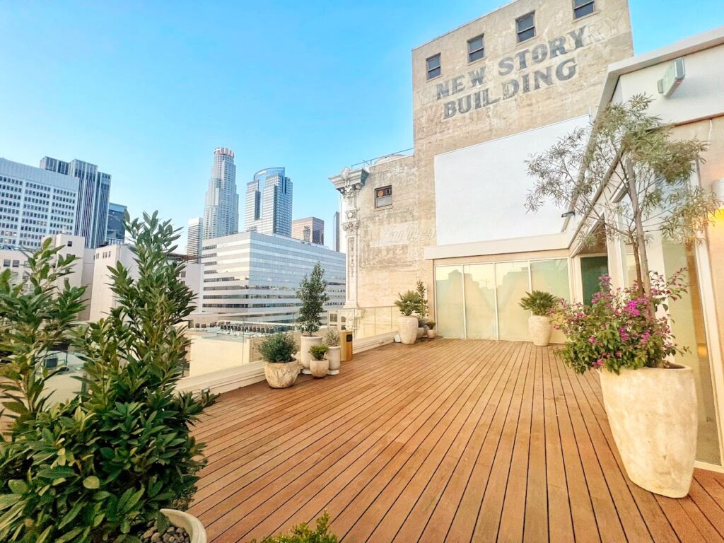 Savanna Rooftop: Los Angeles Wedding Venue