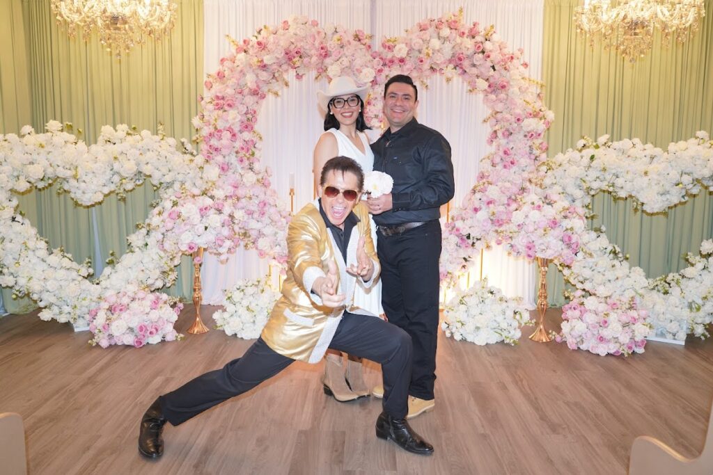 Chapel of Crystals – Las Vegas Wedding Venue