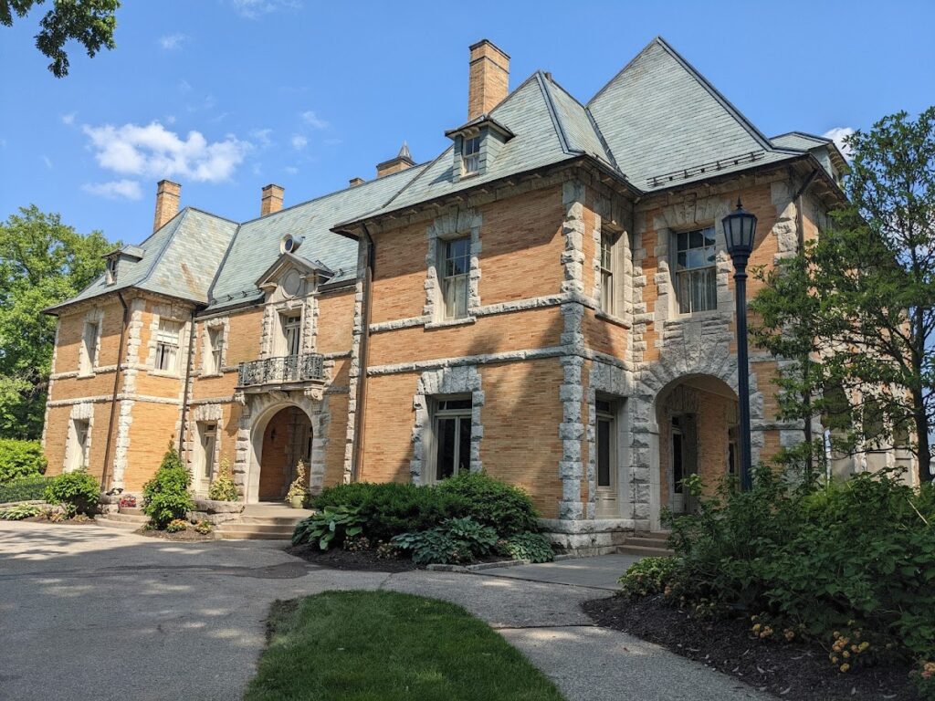 Cairnwood Estate: Historic Wedding Venue in Bryn Athyn