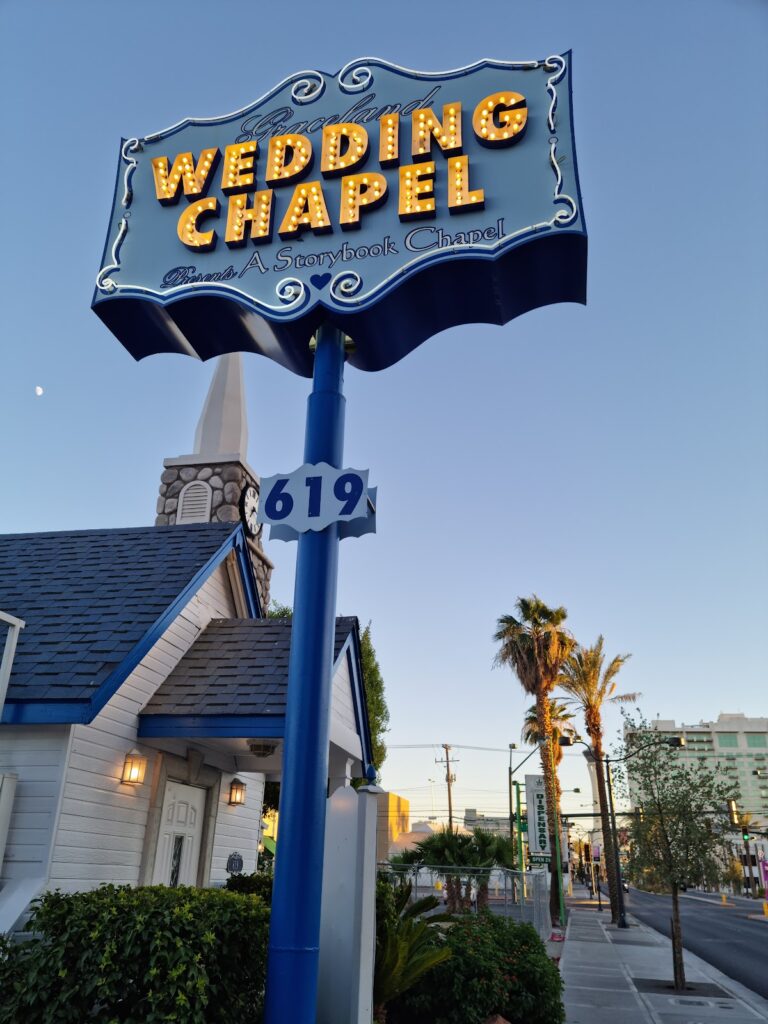 Graceland Wedding Chapel – Las Vegas