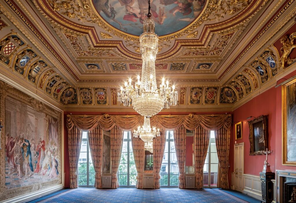 Drapers’ Hall: Elegant London Wedding Venue