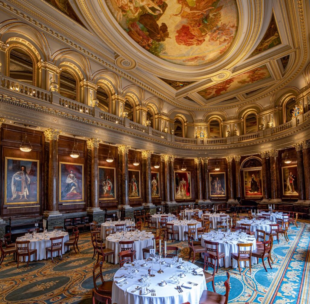 Drapers’ Hall: Elegant London Wedding Venue