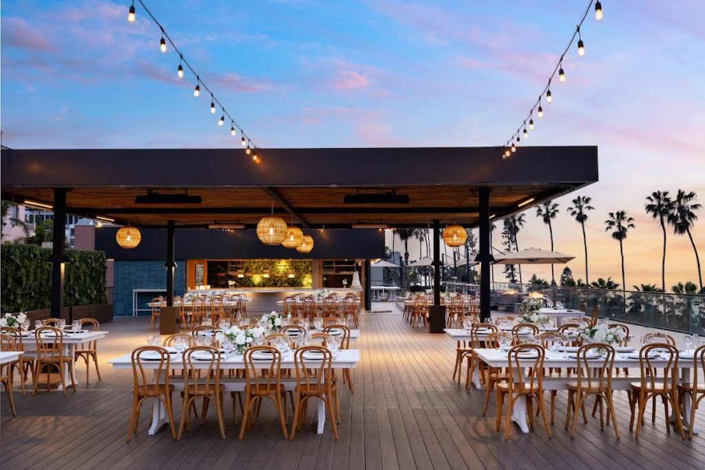 La Jolla Cove Rooftop by Wedgewood Weddings