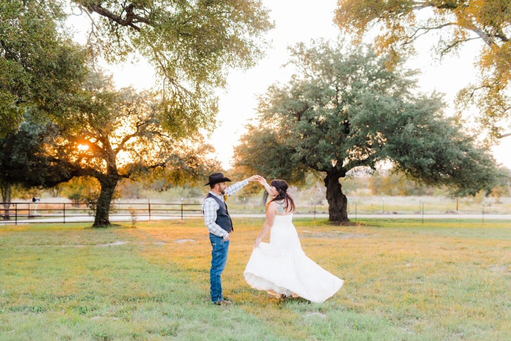 Silo and Oak: Your Dream Texas Wedding Venue